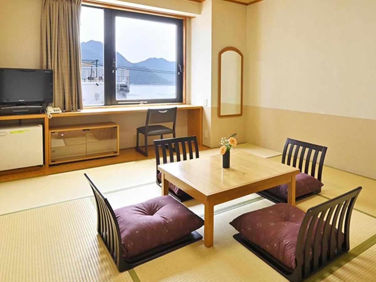 Miyajima Coral Hotel Хацукаити Экстерьер фото